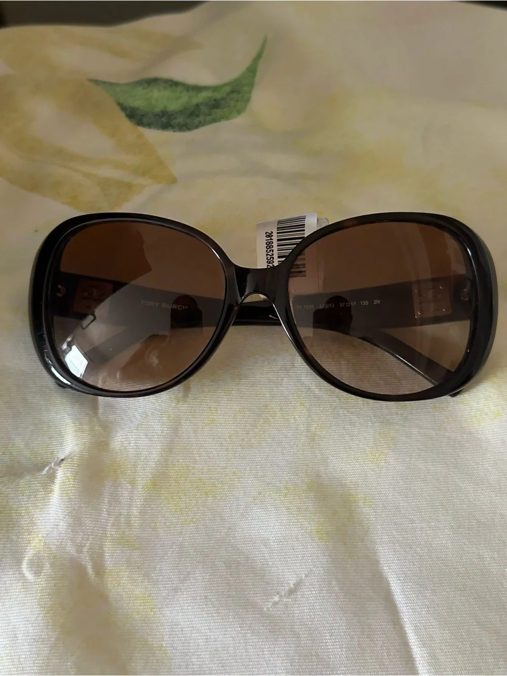 Tory Burch Black Frame Sunglasses with Brown Gradient Lenses